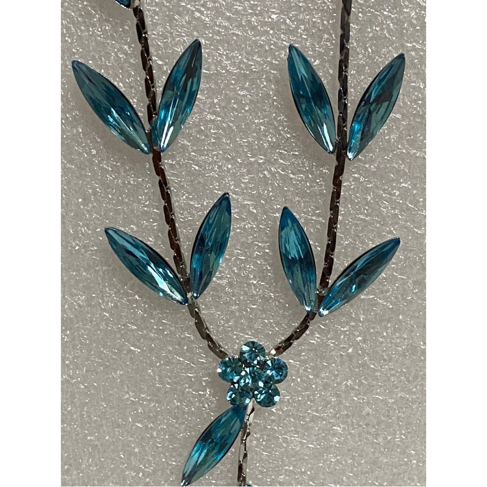 Aqua BLUE ROSE ACRYLIC CRYSTAL NECKLACE AND EARRINGS SET - Picture 2 of 4